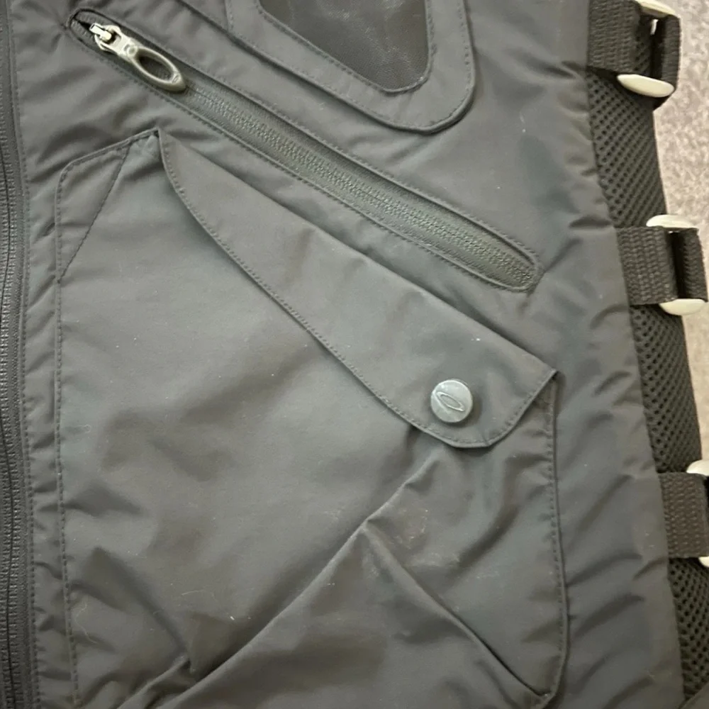 Oakley AP Tactical Vest SUPER RARE VINTAGE - Excellent Condition L / XL - Picture 6 of 8